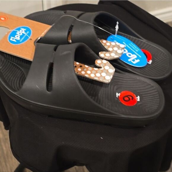 Floopi Sophie Comfort Slide Sandal - Picture 9 of 9